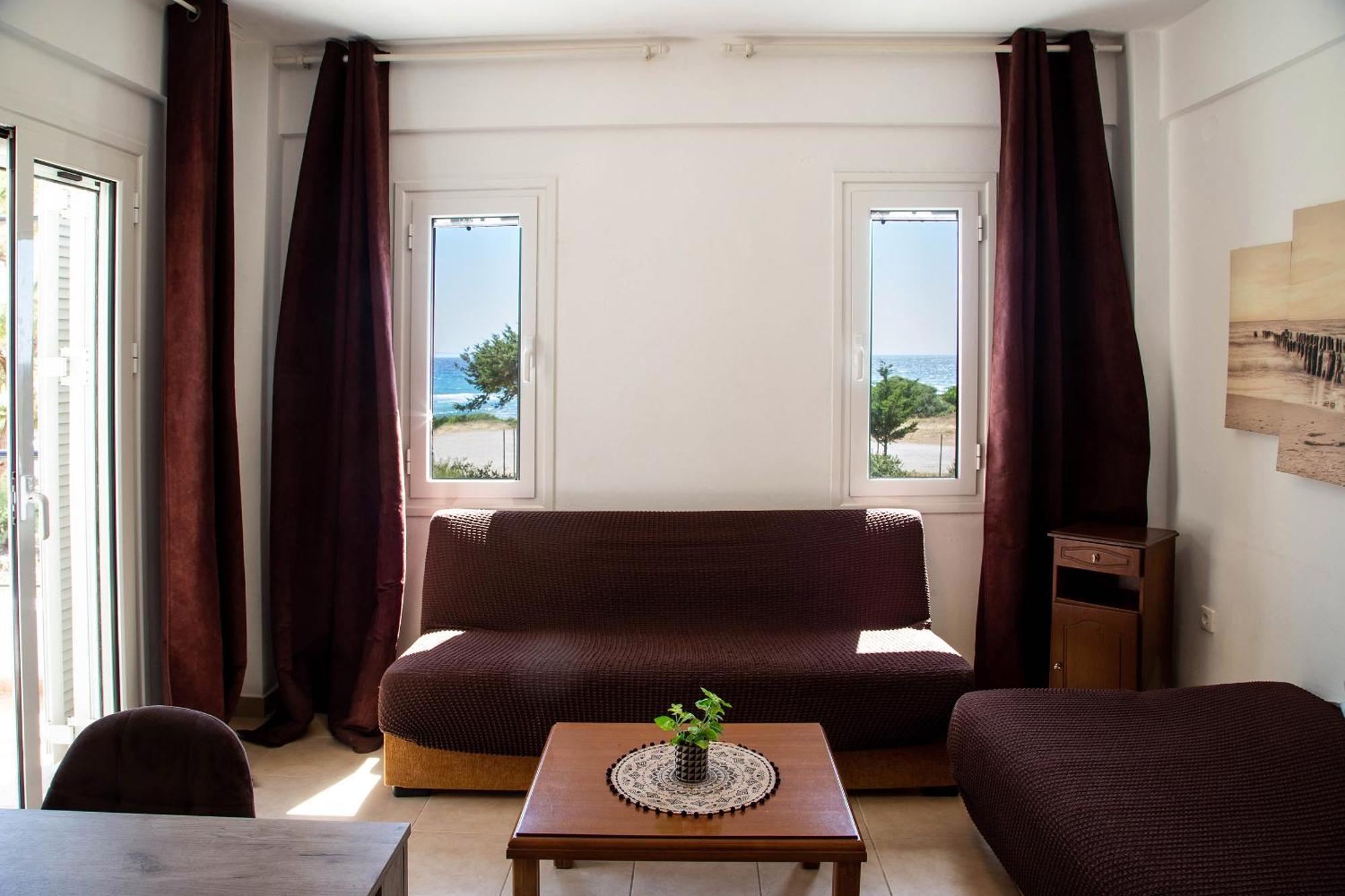 Romanos Beach Villas מראה חיצוני תמונה