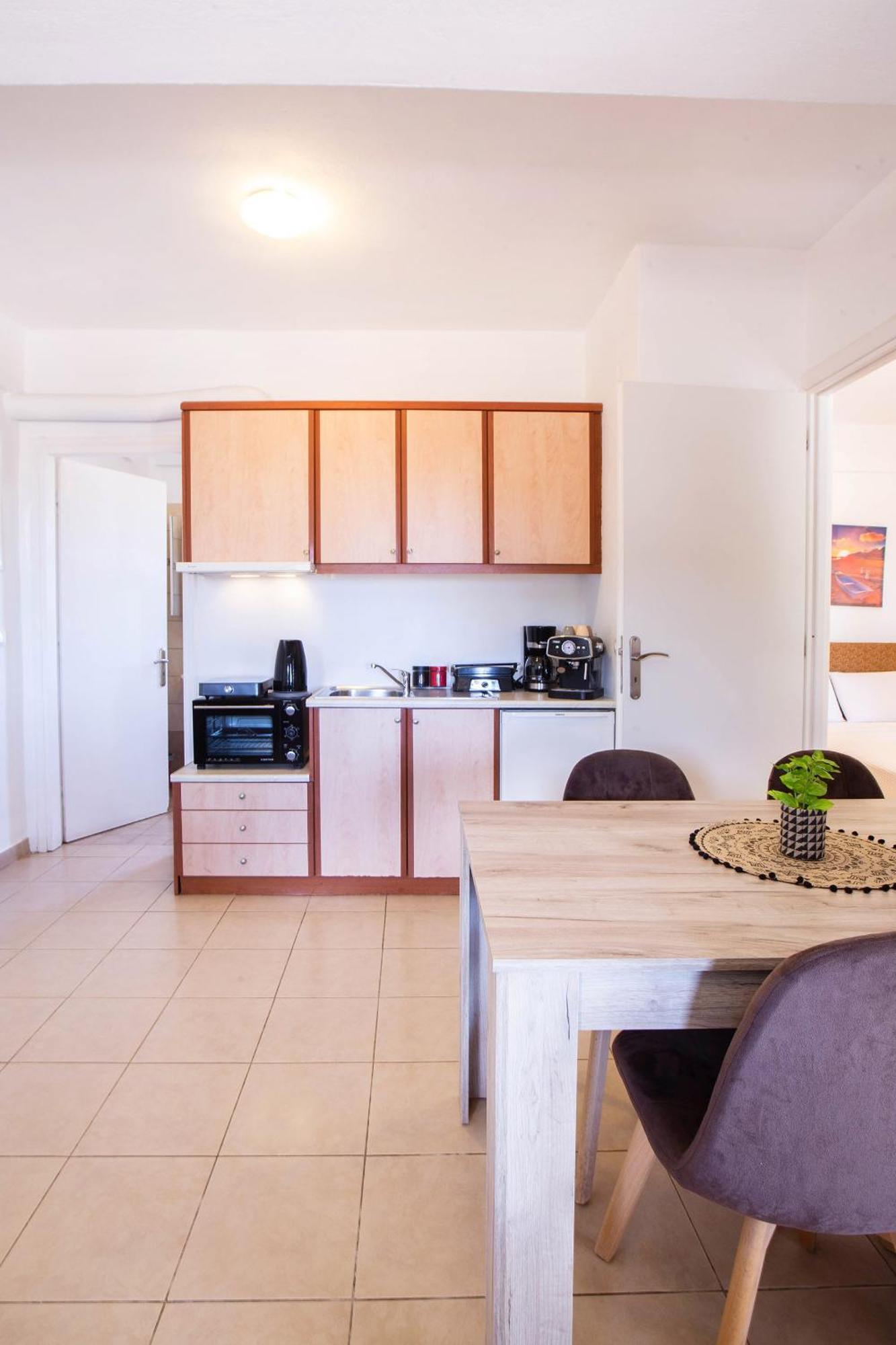 Romanos Beach Villas מראה חיצוני תמונה