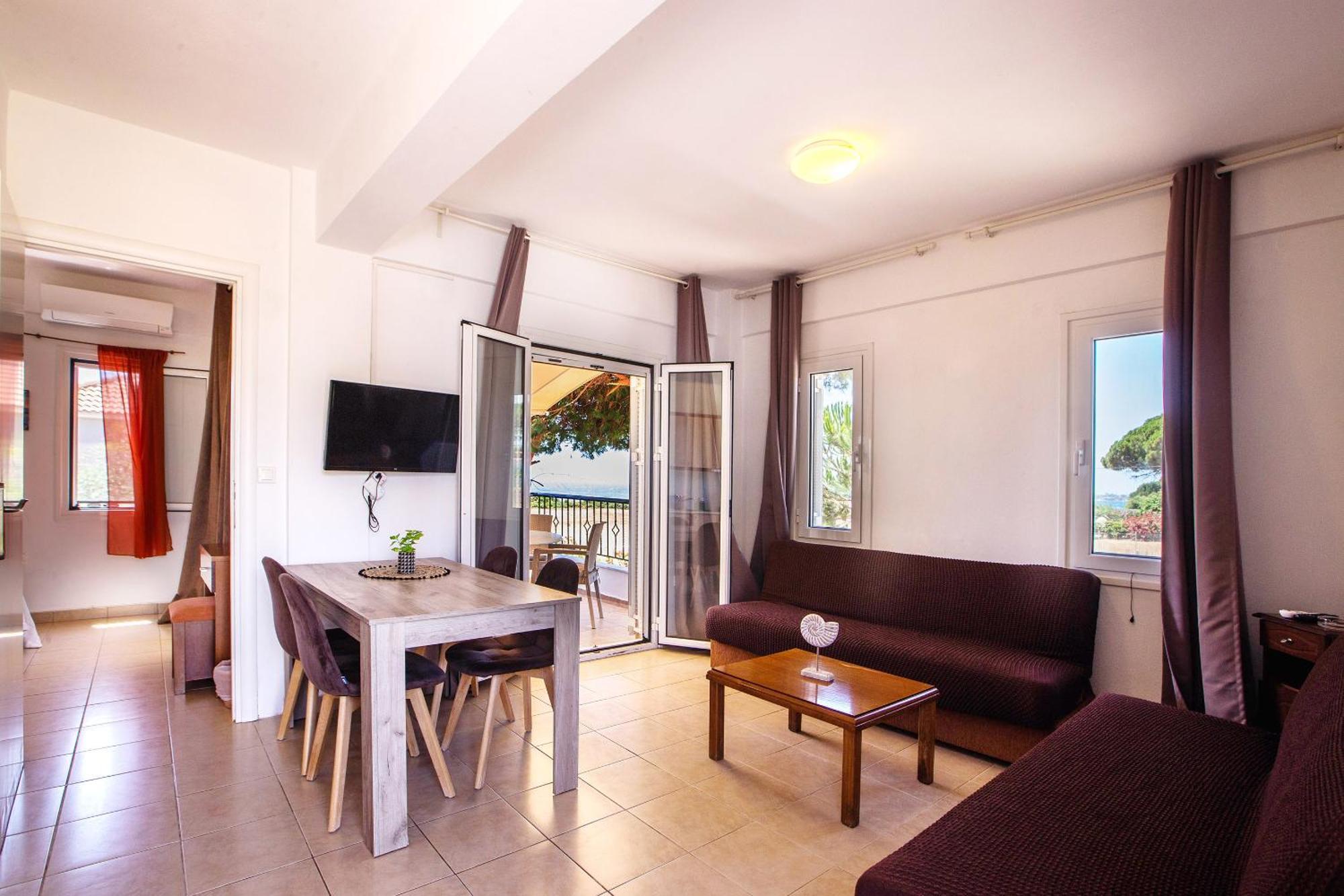 Romanos Beach Villas מראה חיצוני תמונה