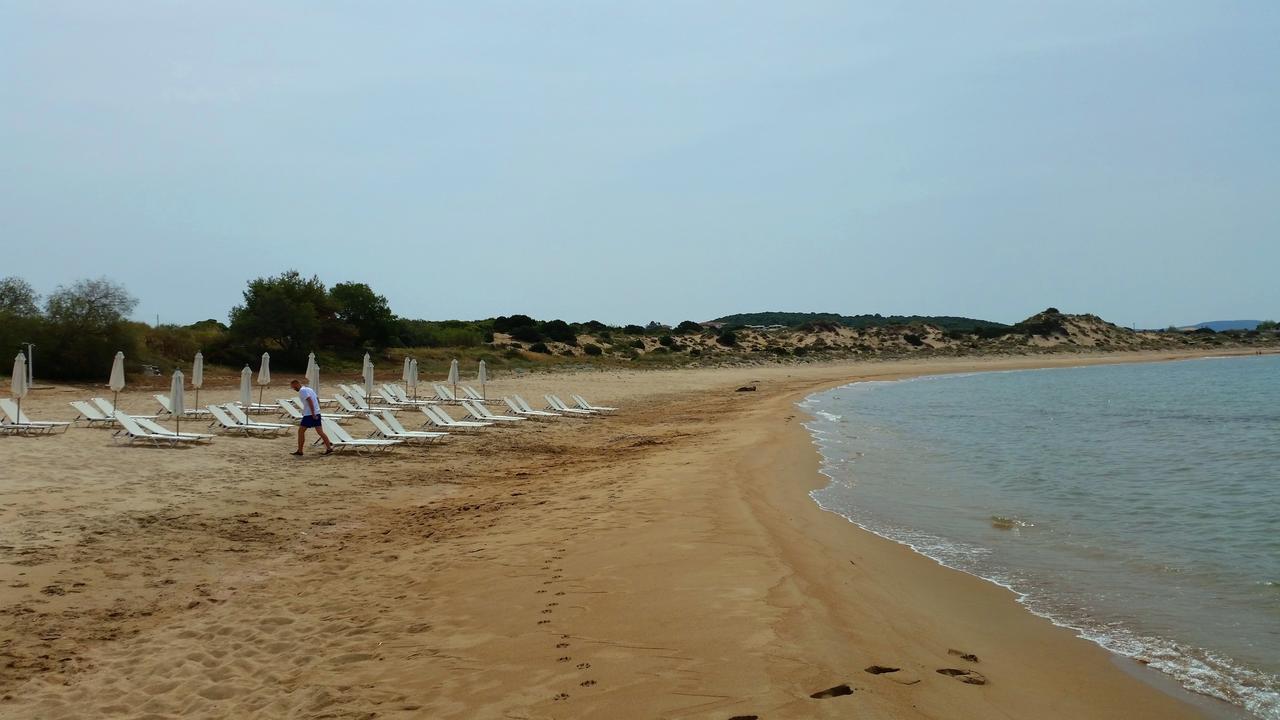 Romanos Beach Villas מראה חיצוני תמונה