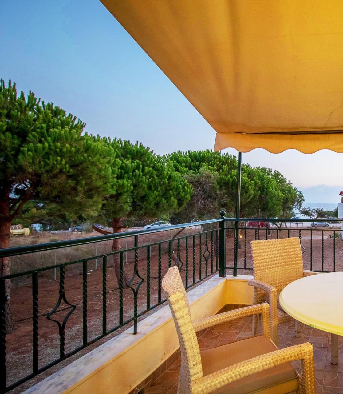 Romanos Beach Villas מראה חיצוני תמונה